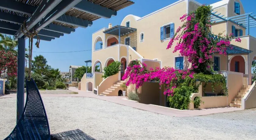 Asterias Mini Coastal Apartments - Image 1