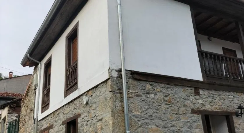 CASA SANTIBAÑEZ DE LA FUENTE - Image 1