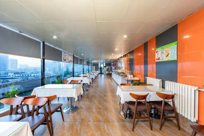 Ease Hotel - Pingdingshan Tiyu Road Branch - Image 1