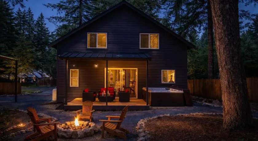 Perch - Cozy Pines - Image 1