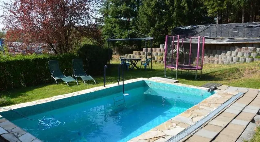 Cosy apartment in Dresden with balcony and swimming pool - Image 1