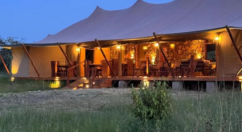 Alama Camp Mara - Image 1