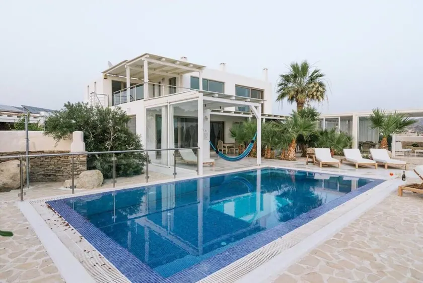 Villa Olympia in the palm trees - Image 1