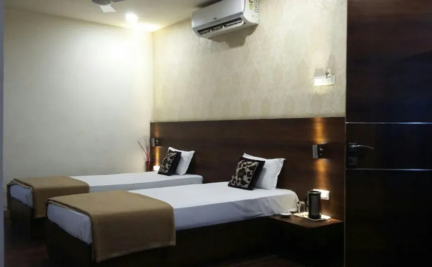 Hotel Babul inn - Image 1
