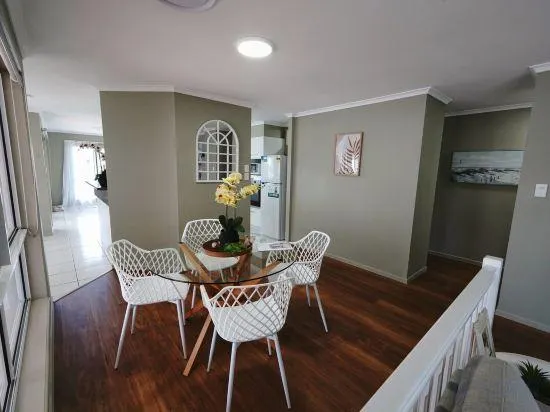 waterfront Cosy Getaway - Image 1