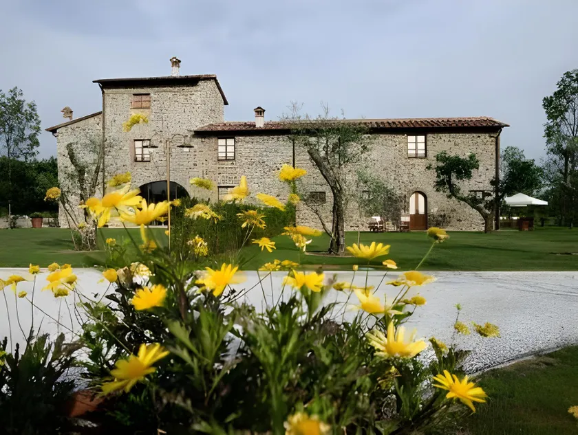 Antico Casale Triple Room - Image 1