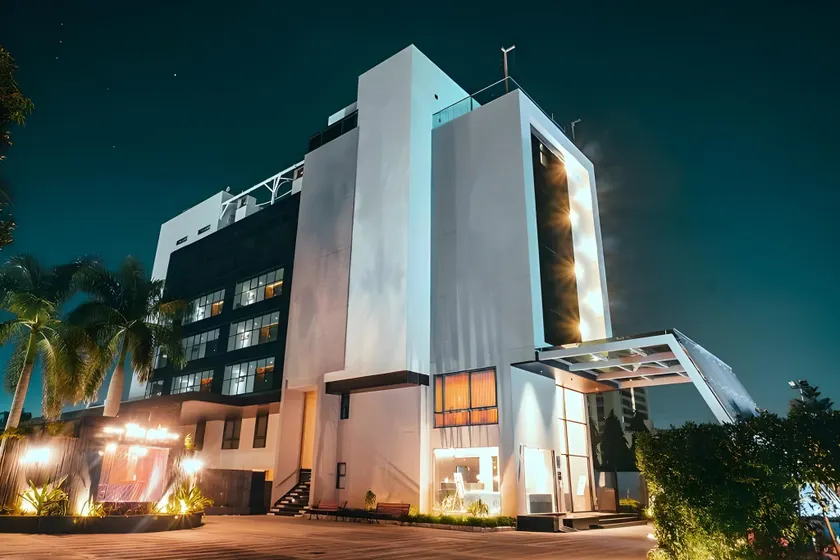 Jardin Hotels - Image 1