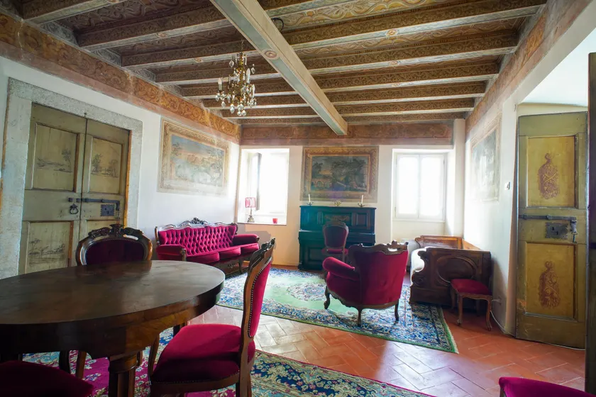 Villa Dorigny Dimora Storica con Affreschi e Giardino - Image 1