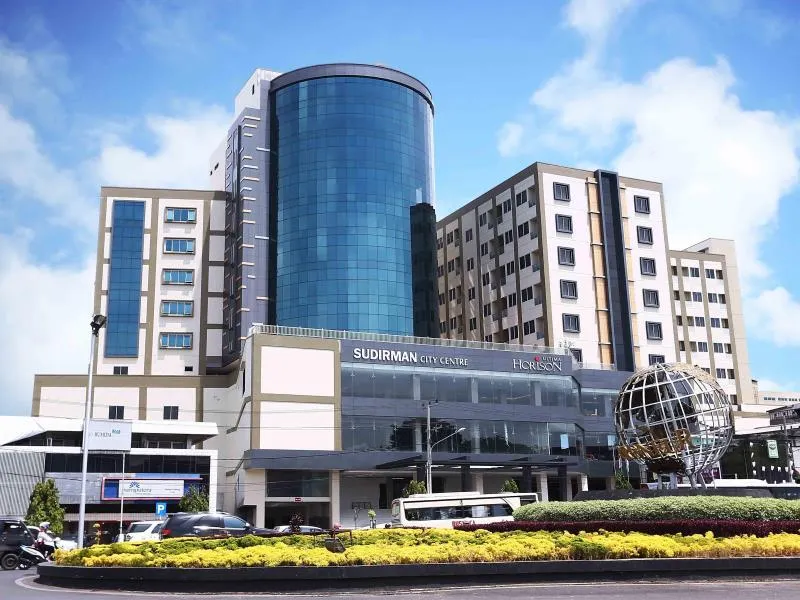 Beston Hotel Palembang - Image 1