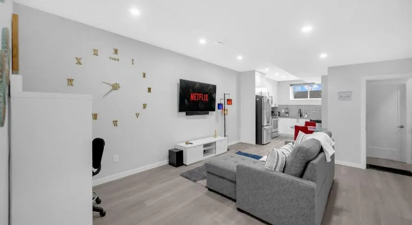 Modern & Spacious Guest Suite - Image 1