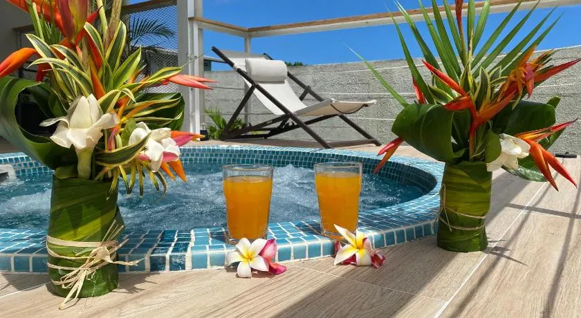 Moorea Villa Tea - Image 1