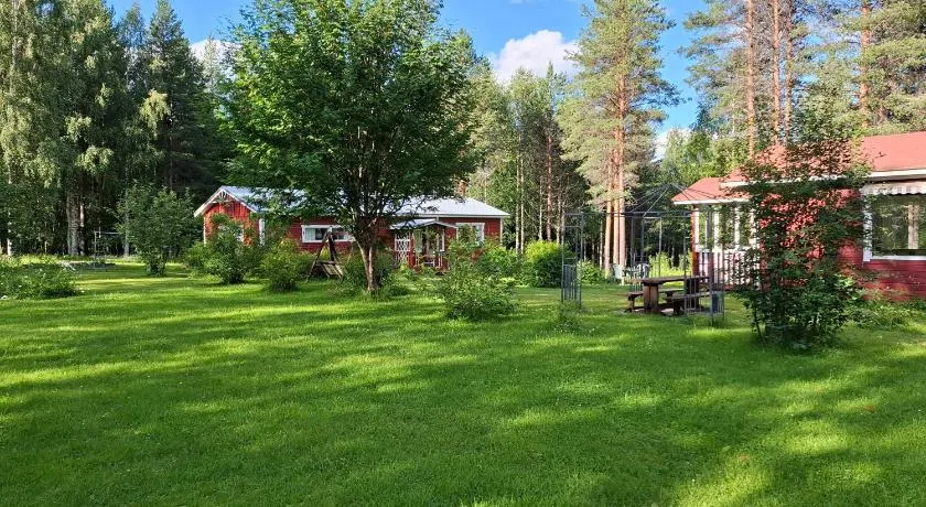 WOLF Lakeside Cabins Lapland - Image 1