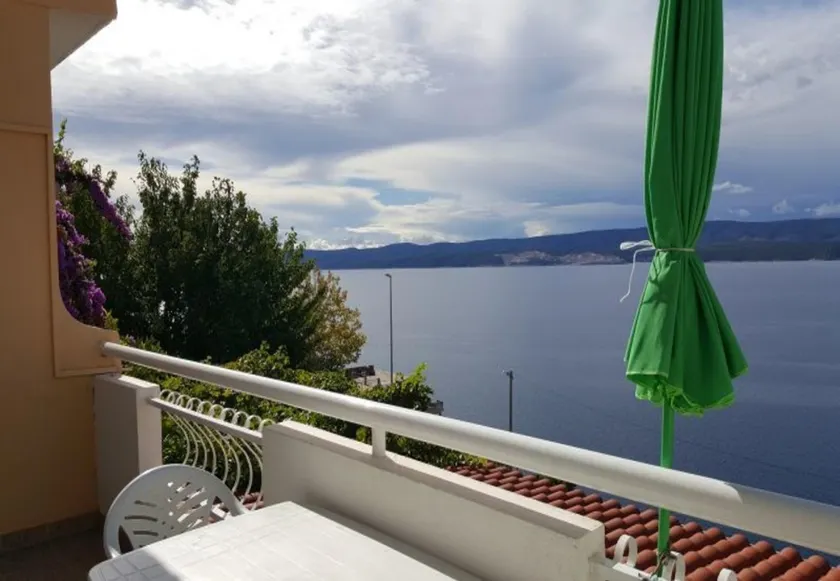 Apartment Nina A5 Celina Zavode, Riviera Omis - Image 1