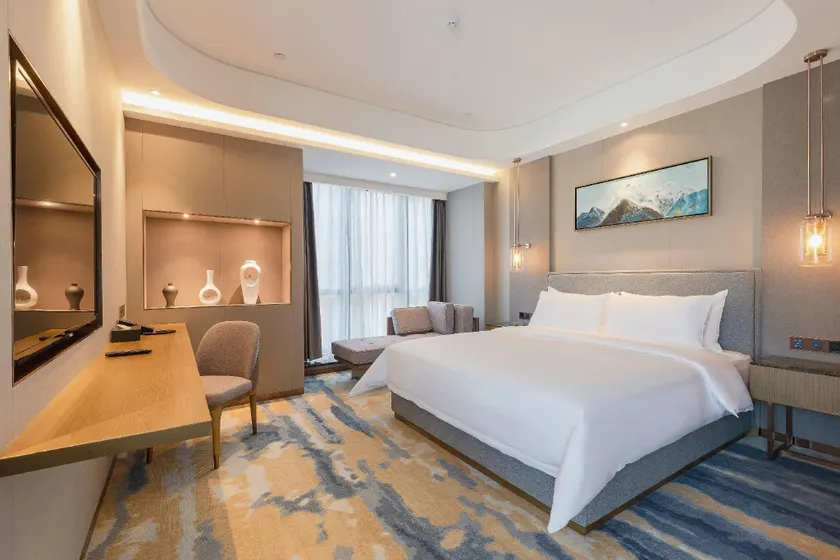 Madison Hotel Zhengzhou North Garden Road - Image 1