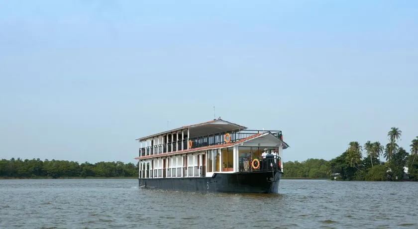 Houseboats by DAE - Watersports, Bird Watching & Sunset Cruises - Image 1