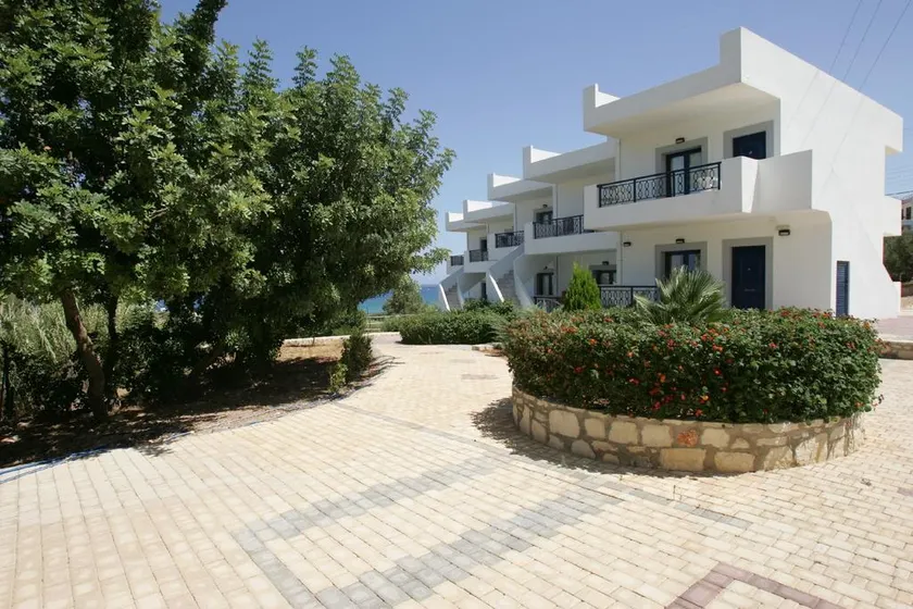 Sunshine Seaside Wing - Image 1