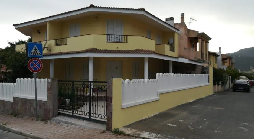 Villa 'Ivonne's' avec terrasse privée, Wi-Fi et climatisation - Image 1