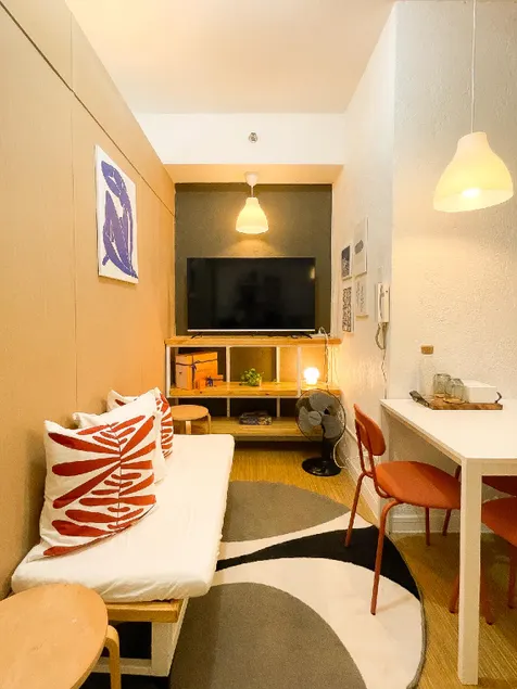 Houzz 845 by Houzztelity - Image 1