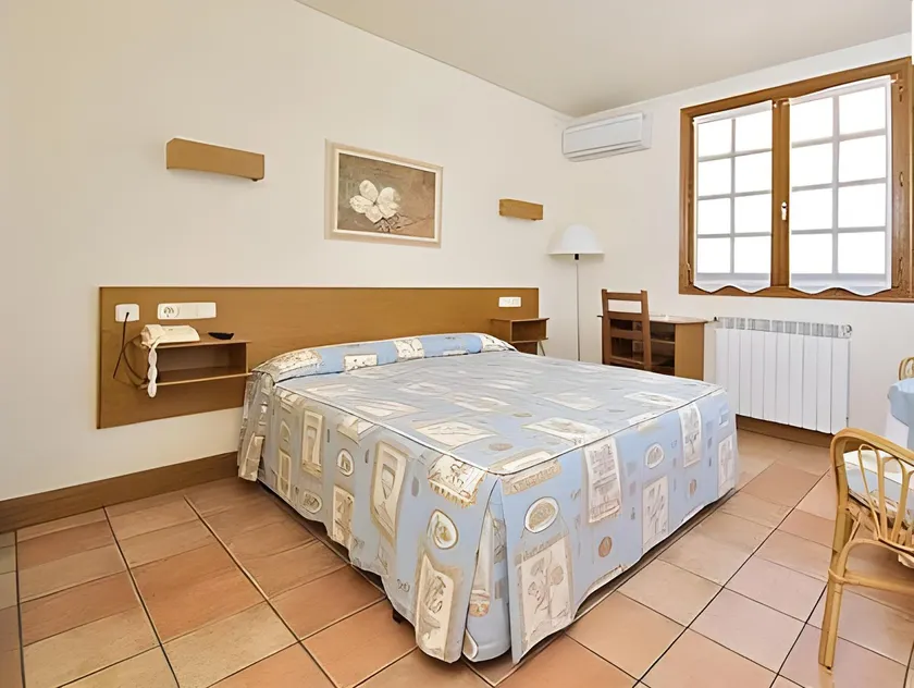 Hostal Lorentxo - Image 1