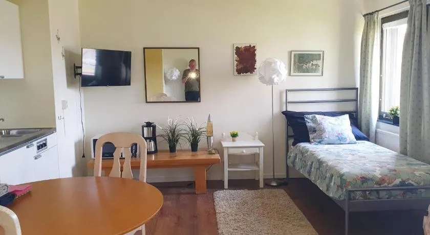 Ekhult Apartments - Ground Floor - Garden and Lake View - Image 1