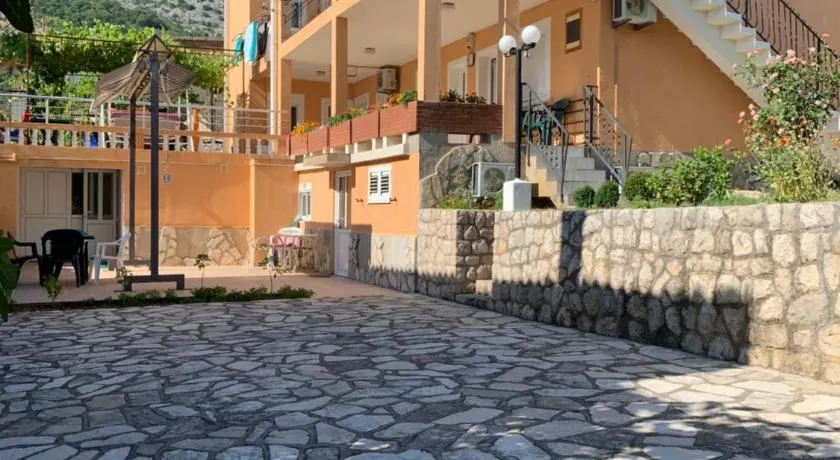 Apartments in villa Viktoria - Image 1