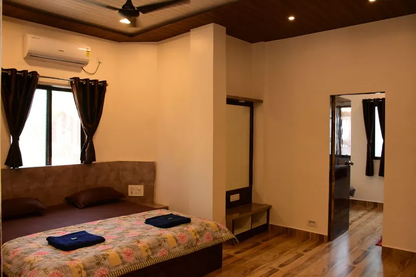 Hotel Suyog Matheran - Image 1