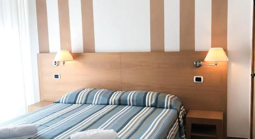 Hotel Gin sul mare - Image 1