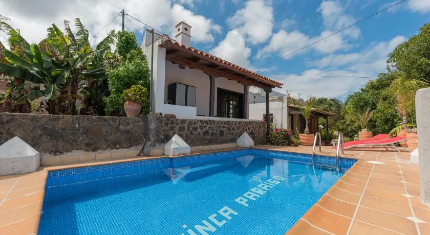 Remarkable 4-Bed Villa - Image 1