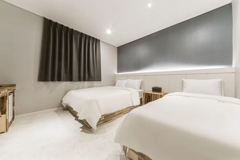 Pohang Daejam-dong HOTEL VALLAS - Image 1