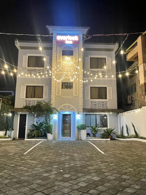 The Overlook Inn, Tagaytay City - Image 1