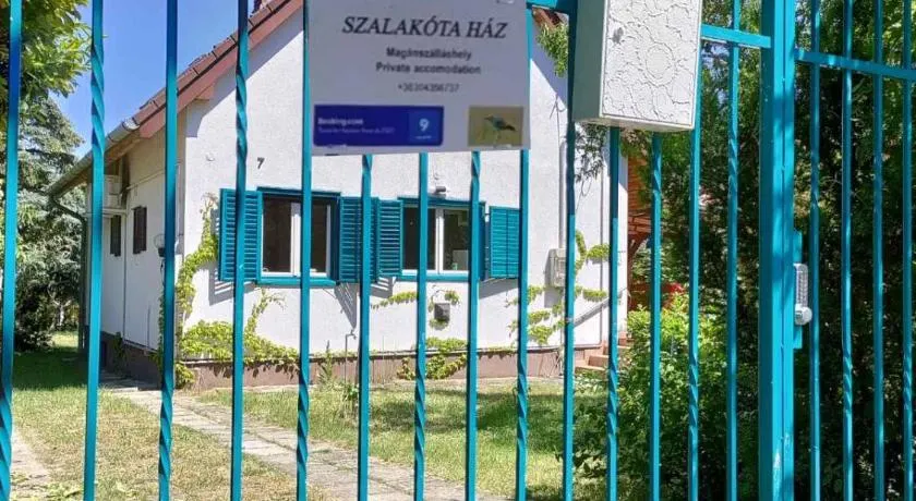 Szalakóta Ház - Image 1