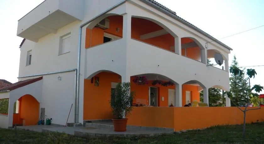 APARTMANI LIVK - Image 1