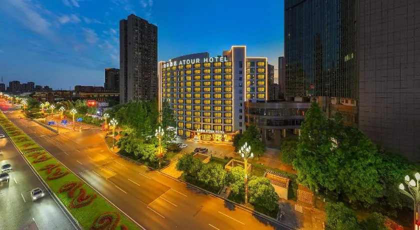 Atour Hotel Chongqing West Railway Station Longhu Yunlingtian Street - Image 1