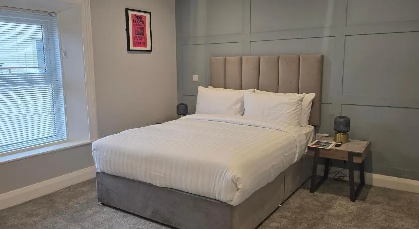 Martins Lane Guesthouse - Image 1