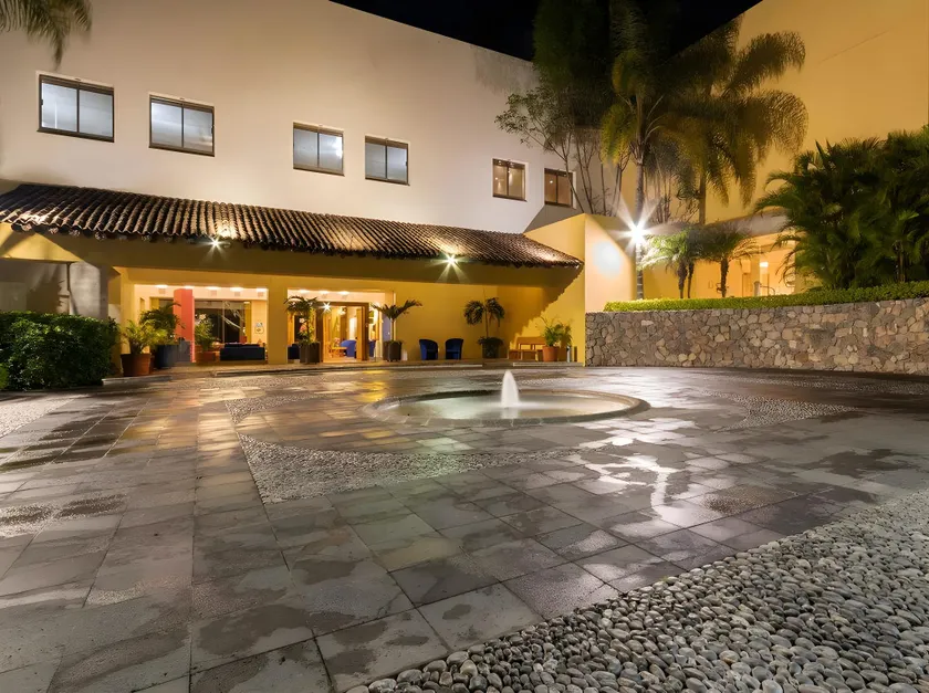 Hotel Rancho San Diego Grand Spa Resort - Image 1