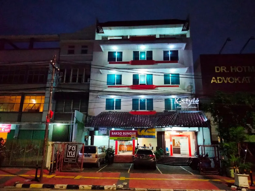 K-Style Eco Hotel Jakarta - Image 1