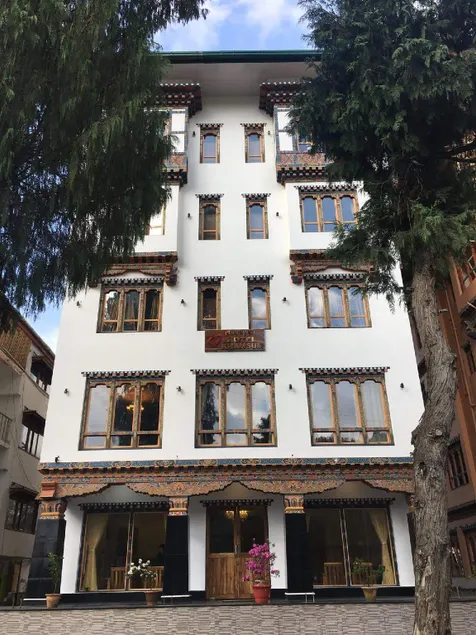 Hotel Khamsum - Image 1