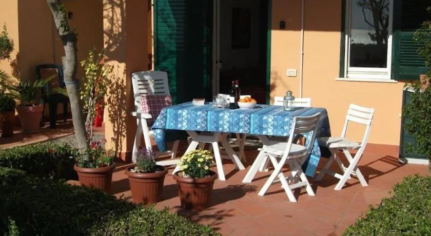 Charming two-bedroom condo in Southern Italy - Image 1