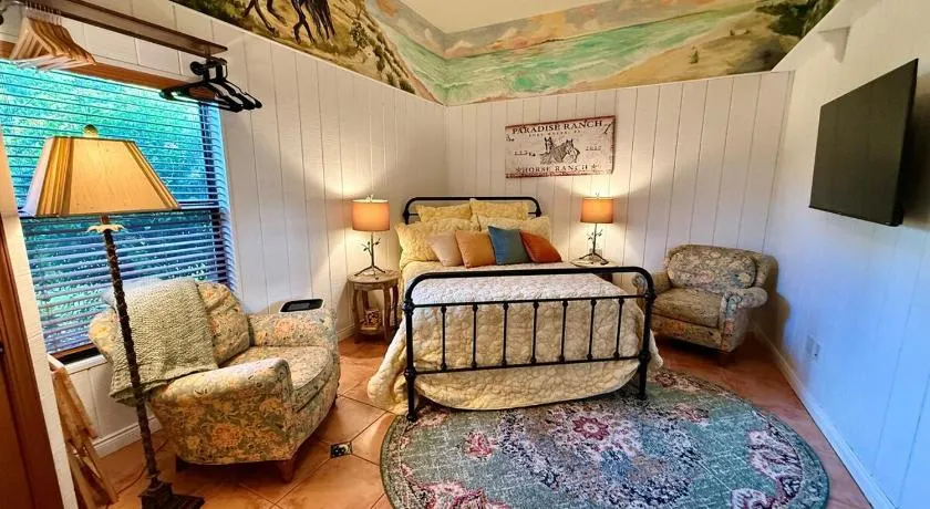 Horse Ranch Adventures - Paradise Ranch Bunkhouse - Image 1