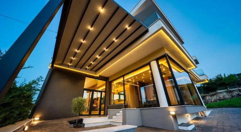 Lofos Luxury Living - Image 1
