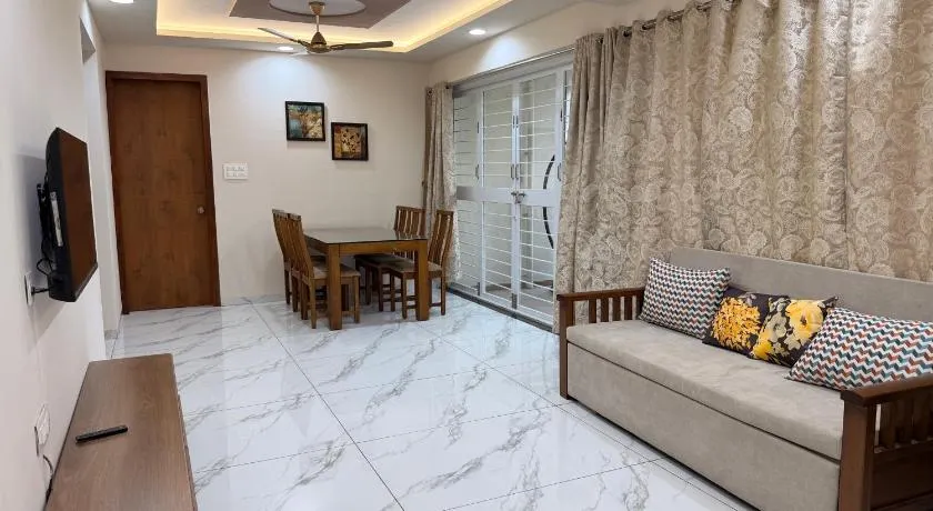 Devttis Homestay 2BHK Tarabai Park Near Rankala Lake - Image 1