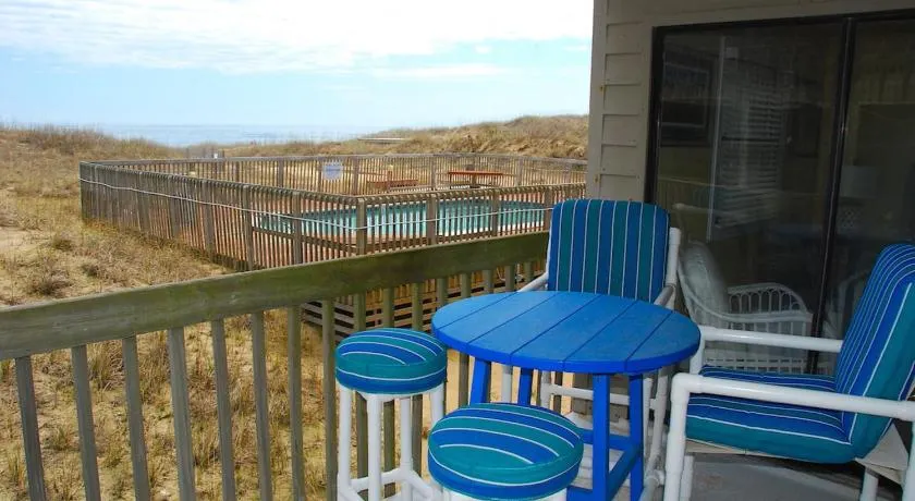 Condomínio Beach Bum Oceanfront Em Admirals View III, Perto das atrações de Kill Devil Hills - Image 1