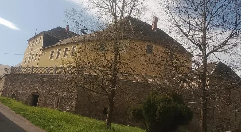 Ferienwohnung im Rittergut Plohn 500 meter zum Freizeitpark - Image 1