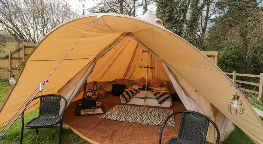 Bell tent 4 - Image 1