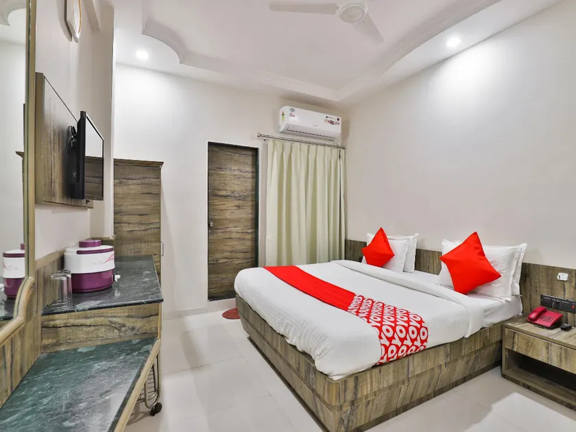 HOTEL SURYAKANT - Image 1