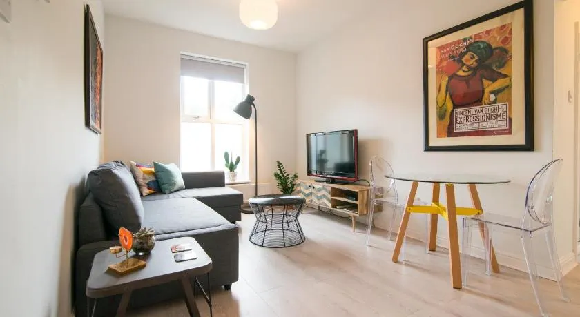 Burton House Boutique Flat - Image 1