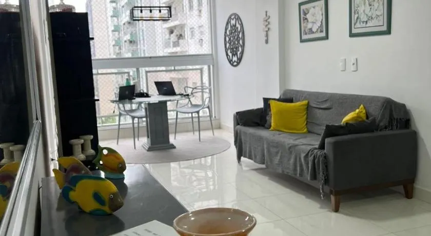 Lindo apartamento Guarujá Pitangueiras -3 Dormitórios 80 metros da praia - Image 1