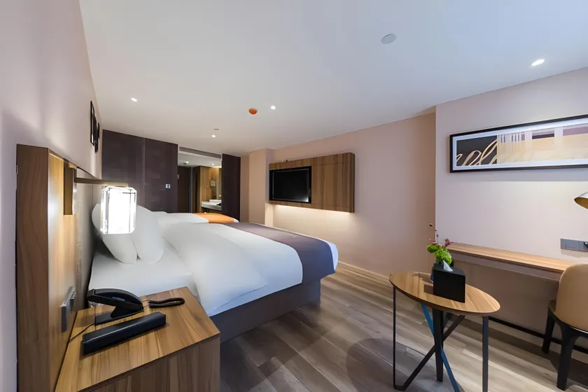 Home Inn Plus Guiyang Penshuichi Dashizi Minsheng Road - Image 1