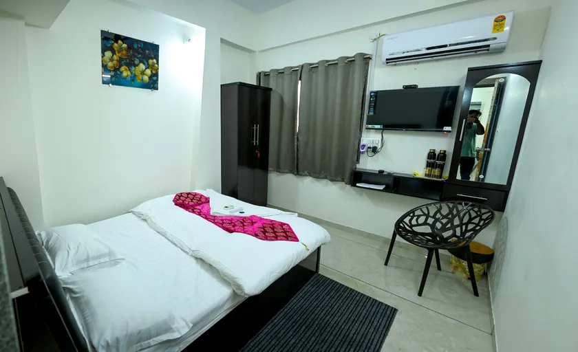 Manchester Home Stay - Image 1