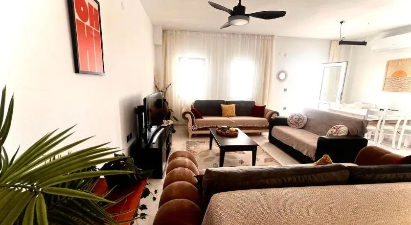 Duplex, 3 Bedroom with Sea View Deniz Manzaralı Dublex 3 Yatak Odalı - Image 1